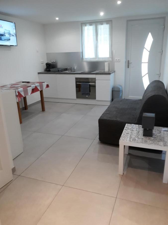 T2 Courte Duree Apartment Jonage ภายนอก รูปภาพ